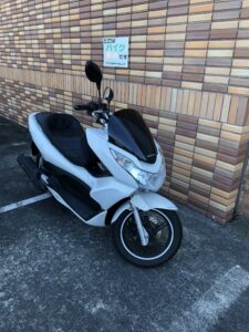 簡単！PCX125 JF56のバッテリー交換ガイド - ポレポレ日記